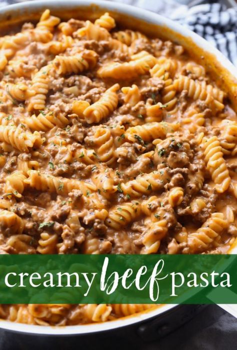 Creamy Beef Pasta Recipe is an easy pasta dish that is perfect for weeknight dinners. It's made in 30 minutes or less and is cheesy, and packed with flavor! Like homemade hamburger helper...but better! #cookiesandcups #pastarecipe #dinner #easydinner #recipe #30minutedinner #pastarecipes #beefpasta Creamy Beef Pasta, Creamy Food, Shake Recipes Healthy, Beef Pasta Recipes, Pasta Healthy, Resep Pasta, Pasta Cremosa, Food Beef, Homemade Hamburger Helper