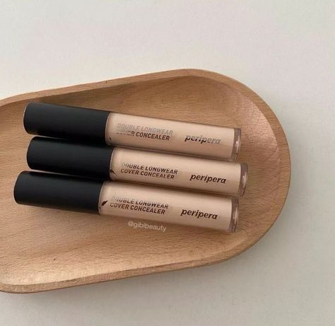 Concealer Aesthetic, Korean Concealer, Korean Makeup Brands, Face Tools, Beauty Vibes, Bright Lips, Ulzzang Makeup, Concealer For Dark Circles, Japanese Makeup