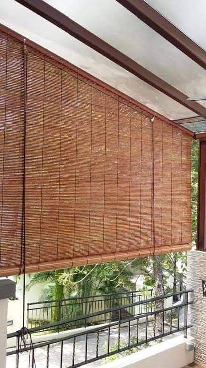 Outdoor Balcony Curtain Ideas, Bamboo Curtains Balcony, Outdoor Bamboo Blinds, Wicker Blinds, Balcony Curtain Ideas, Blinds For Balcony, Pergola Blinds, Outdoor Bamboo Curtains, Balcony Blinds