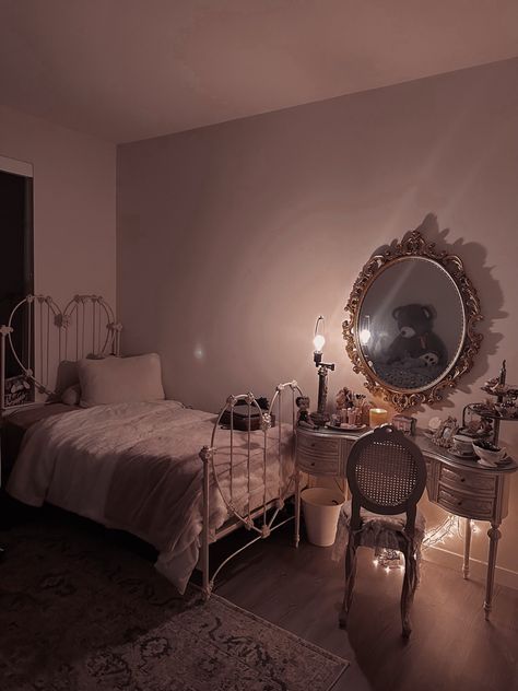 #coquette #coquettebedroom #heart #pink #vanity #aesthetic #girly #bedroom #bedroomdecorideas Room Ideas Aesthetic Dark Coquette, Room Ideas Coquette Dark, Dark Coquette Bedding, Gloomy Coquette Room Aesthetic, Pink Dark Academia Room, Dark Pink Bedroom Aesthetic, Coquette Goth Room, Pink Whimsigoth Bedroom, Coquette Room Vanity