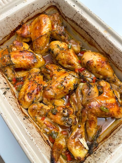 Southern Baked Chicken Southern Baked Chicken, Dark Meat Chicken, Easy Family Dinner Ideas, Smoked Sausage Pasta, Easy Family Dinner, Baked Chicken Recipes Easy, Family Dinner Ideas, Chicken Pieces, Easy Baked Chicken