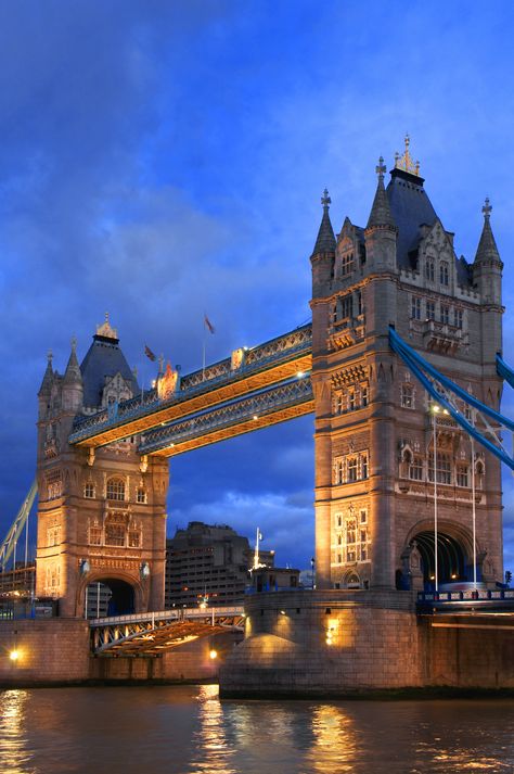 London Castles, London Dreams, Tower Bridge London, London Night, London Aesthetic, London Town, Dream Travel Destinations, London Bridge, Visit London