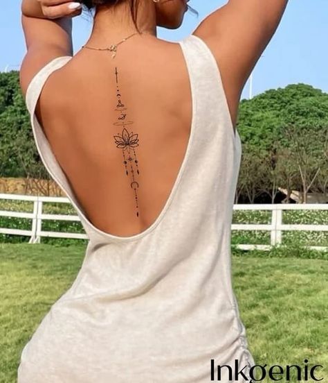 Geometric Lotus Tattoo, Feminine Back Tattoos, Floral Back Tattoos, Small Back Tattoos, Tattoos Infinity, Girl Back Tattoos, Tattoos Geometric, Spine Tattoos For Women, Arrow Tattoos