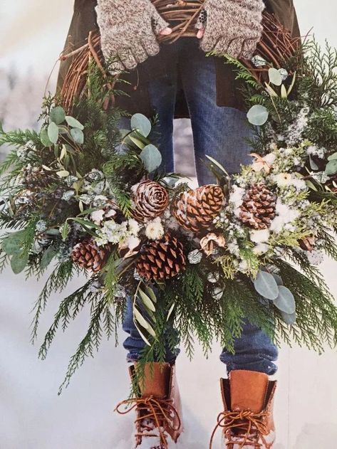 Julkransar Diy, Natal Country, Dekoratívne Vence, Jul Diy, Christmas Wreath Decor, Wrapping Ideas, Noel Christmas, Christmas Wreaths Diy, Winter Wreath