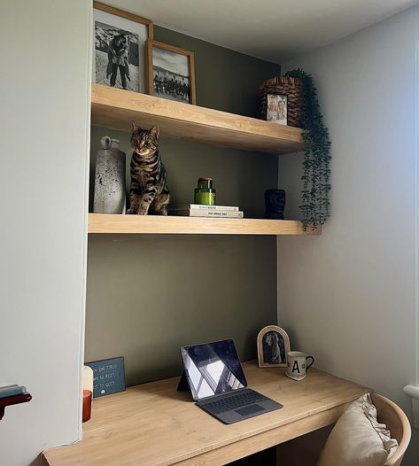 Ad RECREATE MY ALCOVE DESK! I have loved finally having a dedicated workspace in the house, no more working at the dining room table. I built this using materials from @bandq_uk & it was so much simpler than I anticipated. As you can see from these pictures I built a wooden structure using wood batons, I used a thinner baton for the shelves than the desk. Then I added the desk top and top and bottom shelves & then fronted with 68cm wood trim to give the floating effect. Lastly, I acc... Alcove Desk And Shelves, Dining Room Bookshelves, Alcove Storage Living Room, Alcove Desk, Alcove Storage, Wall Alcove, Desk In Living Room, Wooden Structure, House No