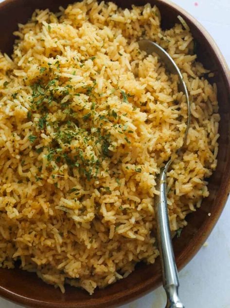 Herb Butter Rice, Rice To Go With Steak, Rice For Steak Dinner, Buttery Rice Recipes, Rice To Go With Chicken, Seasoned Jasmine Rice Recipes, Homemade Seasoned Rice, Easy Seasoned Rice Recipes, Salmon Sides Dishes Rice