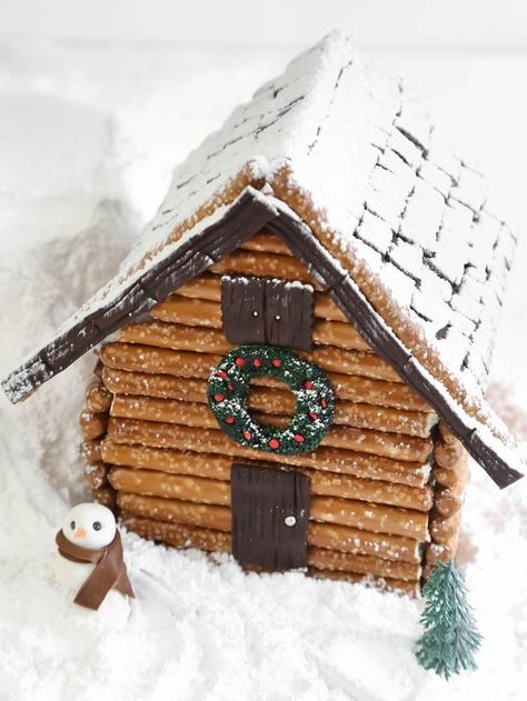 How to Make a Log Cabin-Style Gingerbread House>>  http://www.hgtv.com/handmade/make-a-log-cabin-gingerbread-house/index.html?soc=pinterest Gingerbread House Ideas, Cool Gingerbread Houses, Gingerbread House Parties, Gingerbread House Designs, Days Till Christmas, Christmas Gingerbread House, Mantel Decor, Christmas Goodies, Noel Christmas