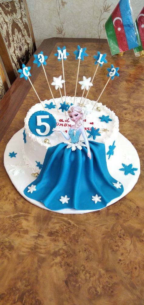 Simple Elsa Cake, Elsa Cake, Elsa Cakes, Girly Art, Christmas Crafts, Cake, Christmas, Quick Saves