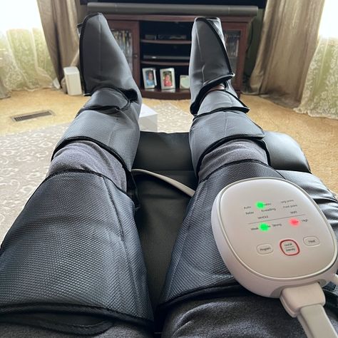 Mountrax Air Compression Foot and Leg Massager review - Sweet relief for my legs and feet - The Gadgeteer Runners Legs, Massage Packages, Leg Circulation, Leg Care, Leg Compression, Beauty Therapy Room, Body Tips, Leg Cramps, Poor Circulation