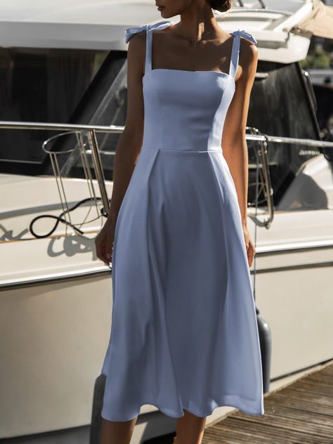 Mid Length Dresses Classy, Square Neck Prom Dress, Style Analysis, Grad Dresses, Online Fashion Store, Satin Midi Dress, Necklines For Dresses, Mode Inspo, Inspired Outfits