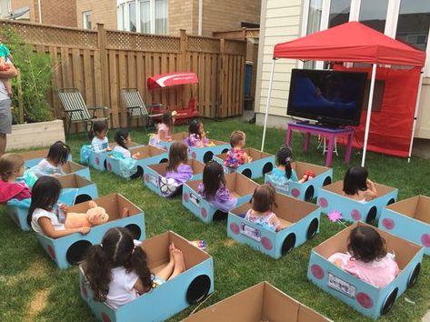 Cardboard Cars, Movie Birthday Party, Babyshower Party, Backyard Movie Nights, Backyard Movie, Movie Night Party, Movie Birthday, Beach Ideas, Kids Beach