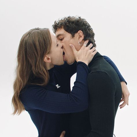 Courrèges Spring 2021 | The Fashionography Kissing Poses, Action Pose Reference, Couple Poses Reference, People Poses, Human Reference, Body Reference Poses, Human Poses Reference, Figure Poses, Poses References