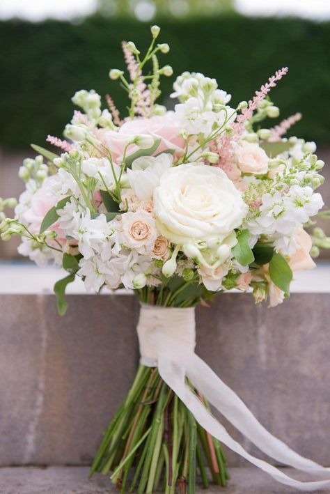 Bridal Bouquet Natural Flowers, Delicate Wedding Bouquet, Wild Bridal Bouquet, September Bridal Bouquet, Medium Wedding Bouquet, Nosegay Bouquet Wedding, White And Blush Bridal Bouquet, Wedding Flowers White Roses, Blush Flowers Bouquet