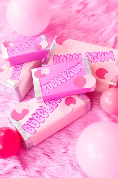 Bubblegum Party Theme, Mingyu Pink, Madi Aesthetic, Bubblegum Party, Bubblegum Aesthetic, Bubblegum Bubble, Pink Bubblegum, Pink Wrapping Paper, Bubblegum Pop