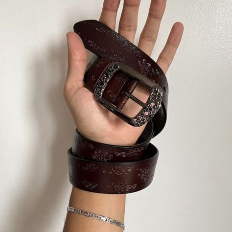 Accessories | Vintage Style Brown American Western Floral Design Belt | Poshmark Western Style Belts Women, Womens Brown Belt, Brown Belt Outfit Women, Aesthetic Belts, Womens Western Belt, Brown Belt Outfit, Cute Belts, Cool Belts, Belts Aesthetic