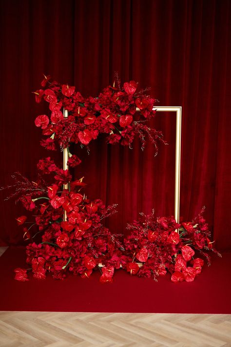 Setups News - Mint Room Studios Set Designs, Red Roses Decor, Red Roses Table Decor, Christmas Wedding Backdrop, Red Flower Decoration, Pink And Red Party Theme, Red Photo Backdrop, Photography Studios, Red Stage Decoration