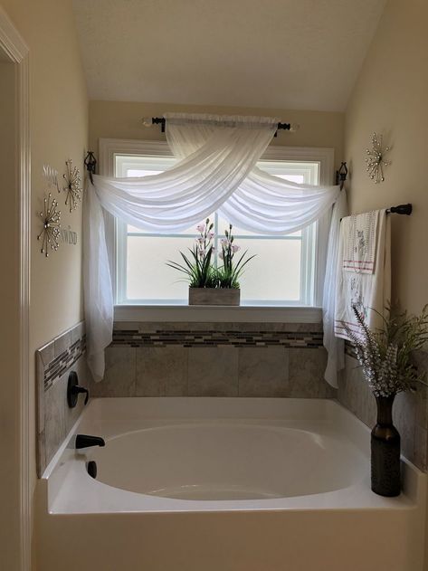 Bath Window, Bathroom Towel Decor, Utility Closet, Bathroom Decor Themes, Bathtub Decor, Restroom Decor, Bathroom Decor Apartment, Bathroom Design Decor, Bathroom Inspiration Decor