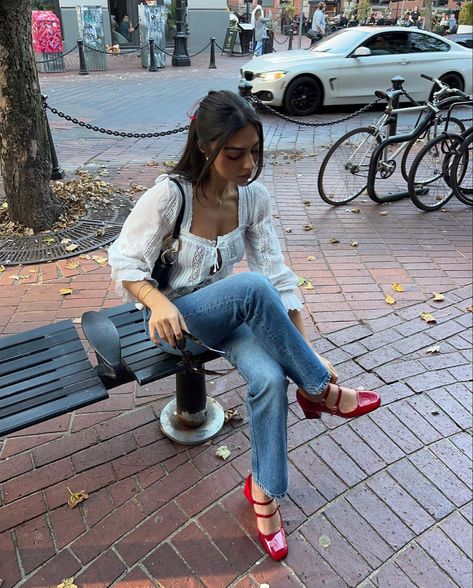 coquette style, coquette fashion, fall fashion inspo, fall outfit inspo, ballet flat outfit inspo, mary jane shoes outfit, mary janes Red Shoes Outfit, Ballet Flats Outfit, Look Adidas, Skandinavian Fashion, Nashville Outfits, Flats Outfit, Looks Party, Dinner Outfits, Swaggy Outfits