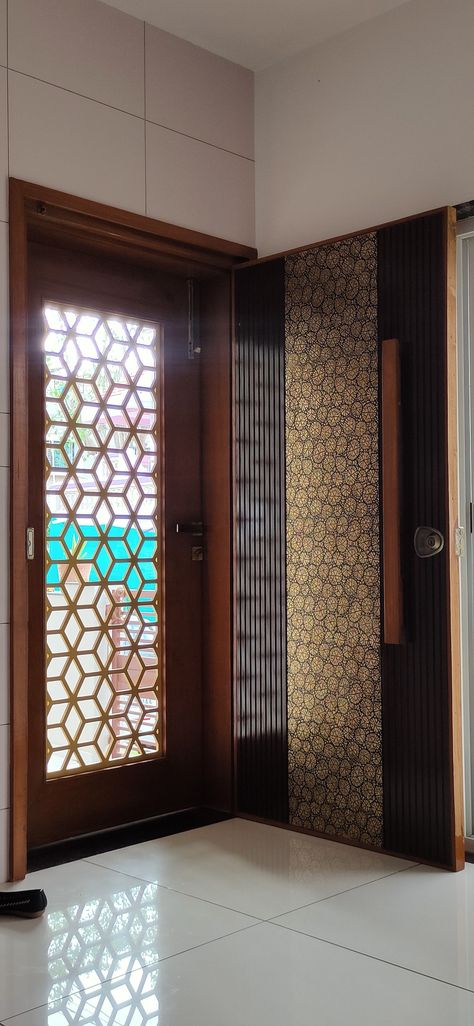 Main Door Design Photos Latest, Jaali Door Design, Jali Gate Design Wooden, Safety Door Jali Design, Mdf Jali Door Design Modern, Mesh Doors Design For Main Door, Main Door Jali Design, Cnc Door Design Modern, Jaali Door Design Wooden