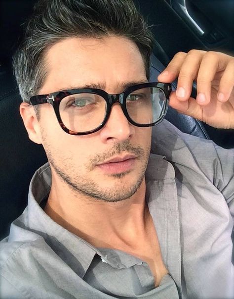 Square Face Shape Glasses, Mens Glasses Trends, Specs For Men, Glass Frames For Men, Oversized Glasses Frames, Handsome Italian Men, Specs Frame, Mens Glasses Fashion, Chica Cool