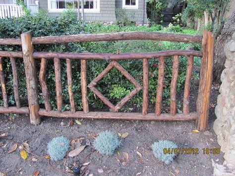 rustic tree limb fence Fence Made From Tree Limbs, Tree Branch Fence, Rustic Garden Fence, Wooden Garden Gate, Garden Gates And Fencing, Garden Gate Design, Wooden Gate, Rustic Fence, Wooden Fence