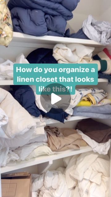 Home Organizing | Nashville, TN on Instagram: "How’s your linen closet looking?! If it’s a little crazy, that’s ok…it’s a very common spot for some chaos!! 🤣 ⠀ How do you fix that?! By using bins that help alleviate that mess. One of the biggest reasons linens can get messy is because people often store their towels + sheets in a stack, one on top of another. When someone reaches in to grab a certain towel or sheet, the whole stack falls over! ⠀ We love these sheet organizers from @spaceaid_official because you can store each set separately with the fitted sheet, flat sheet, + pillow cases all tucked together. Plus you can label the bin with the size! 👏🏻 ⠀ We also love these cube + lidded storage bins for towels, tablecloths, cloth napkins + more! ⠀ Comment LINENS for the link to shop! How To Organize Blankets And Sheets, Blankets Organization Ideas, Organize Sheets And Blankets, Bath Towel Storage Ideas Linen Closets, Sheets And Towels Storage, Sheet And Towel Organization, Store Sheets Storage Solutions, How To Store Extra Pillows, How To Organize Blankets In Closet