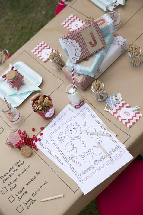 Beautiful Holidays, Christmas Party Table, Gingerbread Party, Its Christmas Eve, Christmas Dinner Table, Kids Christmas Party, Hosting Christmas, Childrens Christmas, Christmas Table Settings