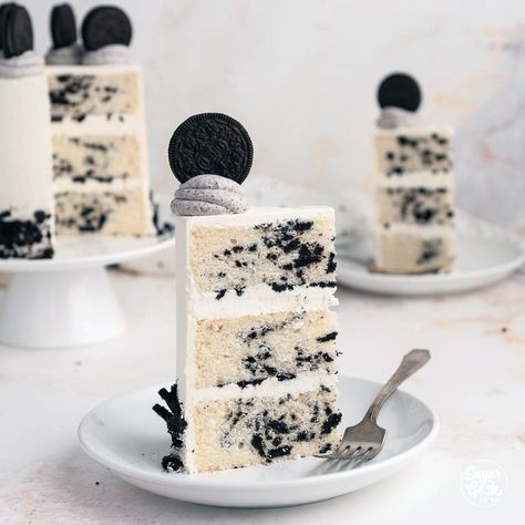 Best Oreo Cake, Oreo Cake Filling, Cookies N Cream Cake Recipe, Wasc Cake Recipe, Easy Oreo Cake, Cookie Filling, Oreo Creme, Oreo Cake Recipe, Creme Filling