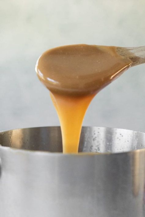 Creamy Caramel Sauce Recipe with Condensed Milk - Easy & Delicious Caramel Sauce With Sweetened Condensed, Caramel Apple Crumble Bars, Make Caramel Sauce, Caramel From Condensed Milk, Easy Caramel Sauce, Recipe With Condensed Milk, Peach Cake Recipes, Caramel Sauce Recipe, Sweet Condensed Milk