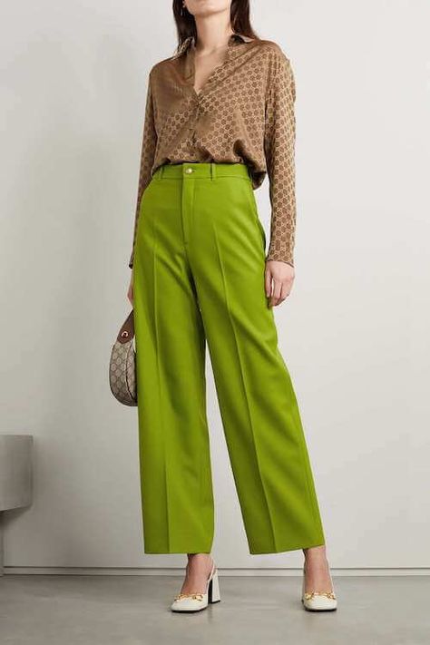 What To Wear With Green Pants For Women [2023]: 70+ Stylish Green Pants Outfit Ideas To Copy - Girl Shares Tips Emerald Green Pants Outfit, Green Pants Outfit Ideas, Army Green Pants Outfit, Emerald Green Pants, Sage Green Pants, Olive Pants Outfit, Creative Work Outfit, Cropped Pants Outfit, Green Pants Outfit