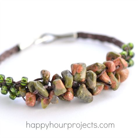 Woven Cluster Bracelet with Stone Chip Beads Woven Bracelet Tutorial, Free Jewellery Making Tutorials, Cluster Bracelet, Cluster Bracelets, Stone Chips, Strung Beads, Homemade Jewelry, A Bracelet, Woven Bracelets