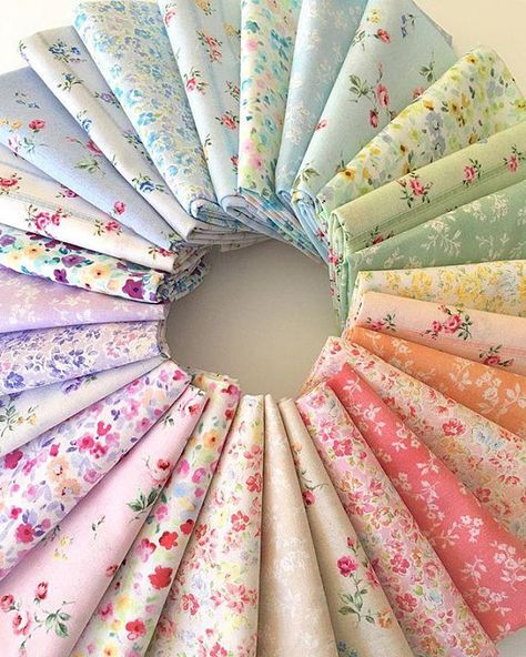 Leciens Flower Fields 2017 is coming in May 2018! Gorgeous fields of delicate flowers in pastel shades! There are 28 prints in this stunning collection! This listing is for a Half Yard Bundle of the Flower Fields 2017 collection by Lecien. Half Yards are 18 x 44 cuts with 28 pieces Quilt Fabric Bundles, Cake Quilt, Layer Cake Quilts, Shabby Chic Fabric, Sewing Fabrics, Precut Fabric, Delicate Flowers, Pretty Fabric, Fabric Yardage