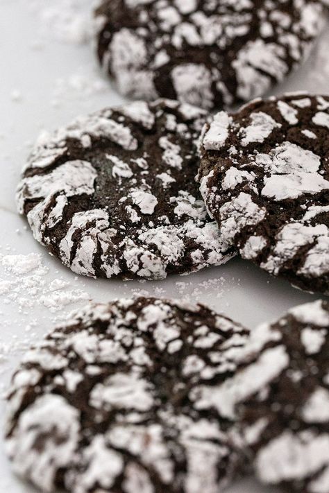 Best Chocolate Crinkle Cookies, Chocolate Crinkle Cookie Recipe, Chocolate Crinkle Cookie, Cracked Cookies, Chocolate Crinkle Cookies Recipe, Italian Rainbow Cookies, Chocolate Crackles, Chocolate Crinkle, Chocolate Crinkle Cookies