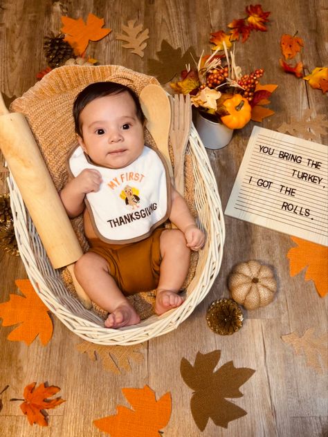 Turkey Milestone Pictures, 4 Month Thanksgiving Pictures, 1 Month Old Thanksgiving Pictures, Thanksgiving Infant Pictures, Thanksgiving 6 Month Pictures, First Halloween Picture Ideas, Thanksgiving Baby Pictures 2 Months, Thanksgiving 4 Month Old Pictures, Babys First Thanksgiving Photos