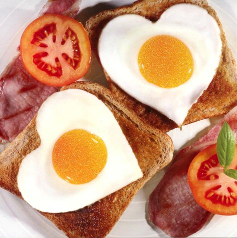 breakfast  | Breakfast love Heart Healthy Breakfast, Romantic Breakfast, Egg Benedict, 200 Calorie, Shape Of Heart, Low Calorie Breakfast, Skipping Breakfast, Quick Breakfast Recipes, 200 Calories