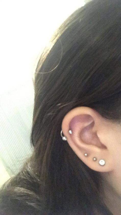 Helix and triple lobe, ear piercings #earpiercings Lobe Piercings Triple, Lower Helix Piercing Studs, Outer Ear Piercing, Ear Lobe Piercings Triple, Triple Lobe And Helix Piercing, Triple Ear Piercing, Triple Lobe Piercing, Triple Lobe, Helix Piercing Stud