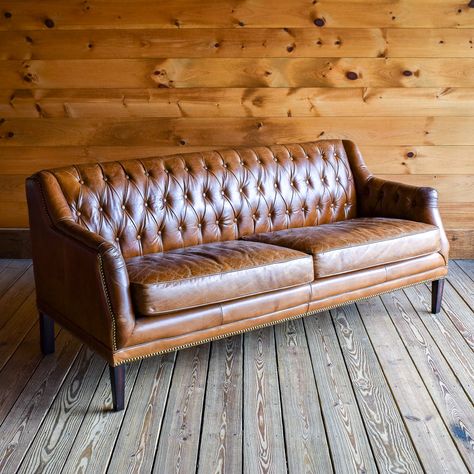 Tufted Sofa Living Room Ideas, Rustic Leather Sofa, Tufted Leather Couch, Leather Settee, Tan Leather Couch, Tufted Leather Chair, Boho Living Room Inspiration, Tufted Leather Sofa, Industrial Sofa