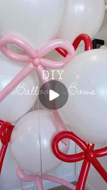 How To Make A Heart Balloon Arch, How To Make Bow Balloons, Balloon Bows Diy, Balloon With Bow, Tulle Decorations Diy Parties, Long Balloons Decoration, Bow Graduation Party, Balloons With Bows, Bow Balloon Garland