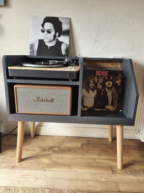 Modern Record Console, Speaker Stands Diy, Record Console, Home Music Rooms, Music Corner, Music Rooms, Record Stand, Speaker Stands, Acrylic Table