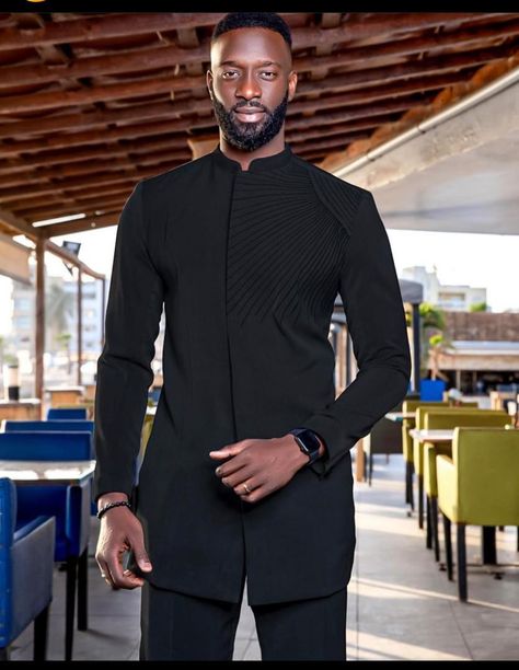 Black Native Wears For Nigerian Men, African Man Outfit, Embroidery Shirt Men, Guys Fashion Casual, Costume Africain, Classy Short Dresses, African Suit, Latest African Men Fashion, African Wear Styles For Men