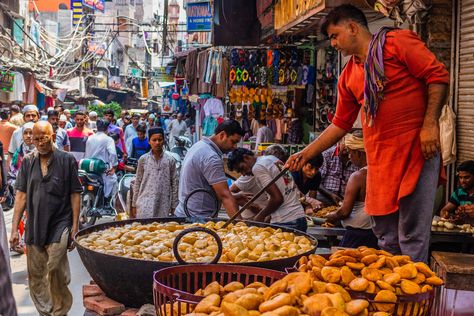 Brace your appetite, and maybe start researching flights to India. Delhi Chaat, Desi Street Food, Lamb Kebabs, India Street, Asian Street Food, Food Street, India Food, Indian Street Food, Samosa