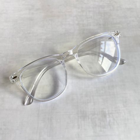 Glasses With Clear Frames, Blue Light Blocking Glasses, Cute Clear Glasses, Clear Glasses Aesthetic, Blue Light Glasses Aesthetic, Clear Framed Glasses, Clear Prescription Glasses, Glasses Clear Frames, Clear Blue Light Glasses