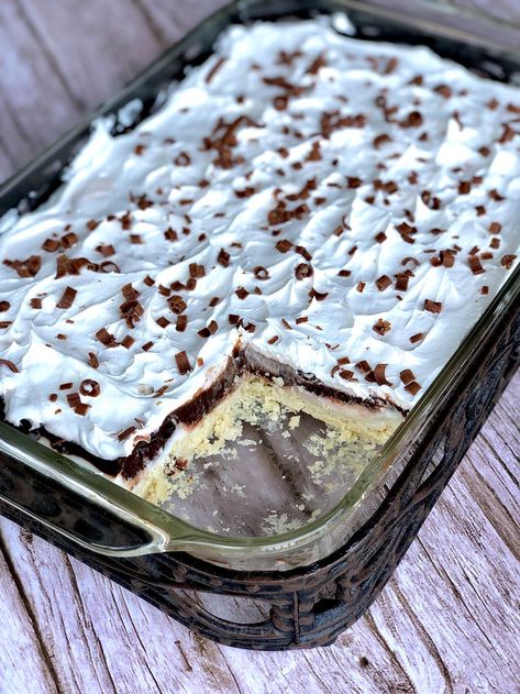 Cool Whip Topping, Heavenly Dessert Recipe, Chocolate Pudding Desserts, Pudding Flavors, Dessert Spread, Pistachio Pudding, Baking Goods, Dessert Simple, Desserts Menu