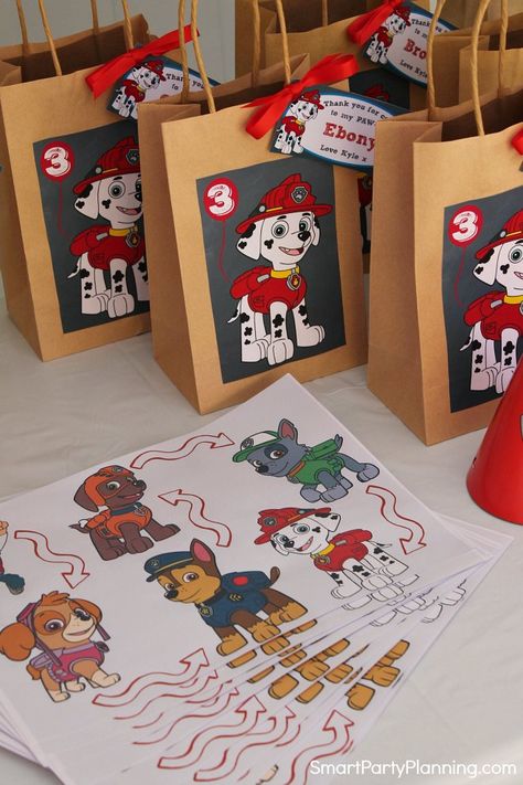 Learn how to easily create an awesome Paw Patrol birthday party. Using simple decorations, themed food and printable decor, this DIY party can be created by any busy mom. These cute ideas will be loved by both girls and boys. Paw Patrol Decorations Diy, Paw Patrol Favor Bags, Paw Patrol Party Bags Ideas, Paw Patrol Bday Party Ideas, Paw Patrol Party Favors Diy, Paw Patrol Diy Party Ideas, Paw Patrol Party Ideas Diy, Birthday Party Ideas Pawpatrol, Paw Patrol Party Favor Ideas