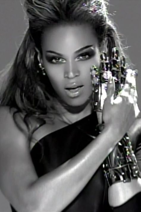 Best Dance Videos, I Am Sasha Fierce, Music Video Makeup, Best Music Videos, Beyonce Single Ladies, Beyoncé Wallpaper, Beyonce Music, Pop Music Artists, Dancing On The Edge