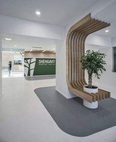 Column Design Interior, Column Cladding, Healthcare Interior Design, Cladding Design, Lobby Interior Design, Interior Columns, Office Interior Design Modern, Pillar Design, Hospital Interior