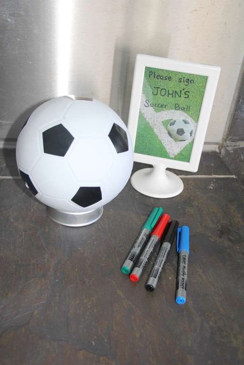 Messi Birthday, Soccer Party Decorations, Soccer Party Favors, Soccer Photos, Soccer Theme Parties, Soccer Birthday Parties, Sports Theme Birthday, Sports Birthday Party, Soccer Theme