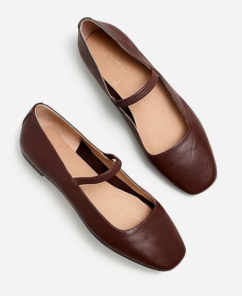 Brown Ballet Flats, Feminine Shoes, Twinkle Toes, Winter Capsule, Preppy Fall, Leather Industry, Mom Fashion, Madewell Shoes, Fall Capsule Wardrobe