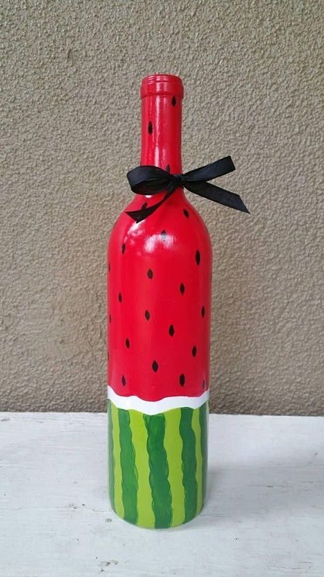 Beer Bottle Art, Bottle Art Projects, Beer Bottle Crafts, Watermelon Wine, Crafts Outdoor, Wine Diy, Wine Meme, Bottles Diy, Painted Glass Bottles