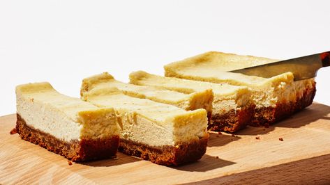 Cheesecake Loaf, Baking Cheesecake, Lemon Tea Cake, Mochi Cake, Baking Hacks, Measuring Ingredients, Best Cheesecake, Springform Pan, Graham Cracker Crust